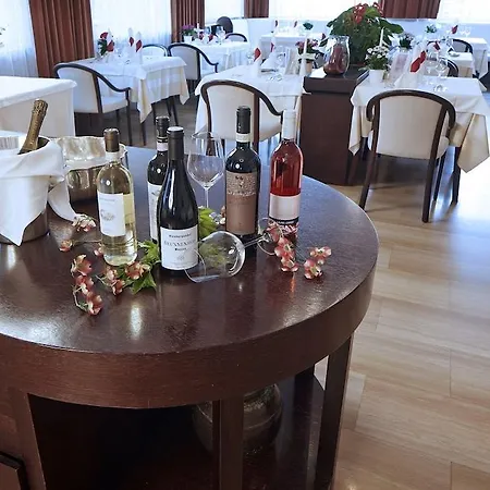 Hotel Juliane 4*